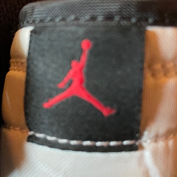 Nike air Jordans size 1.5 - Picture 4 of 6